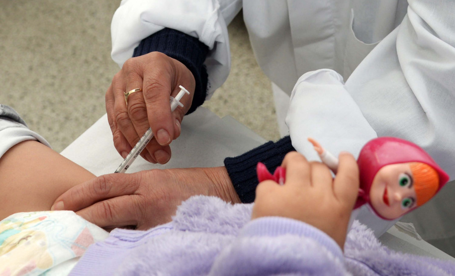 Paraná realiza Campanha de Multivacinação para crianças e adolescentes. Foto: Venilton Kuchler/Arquivo SESA