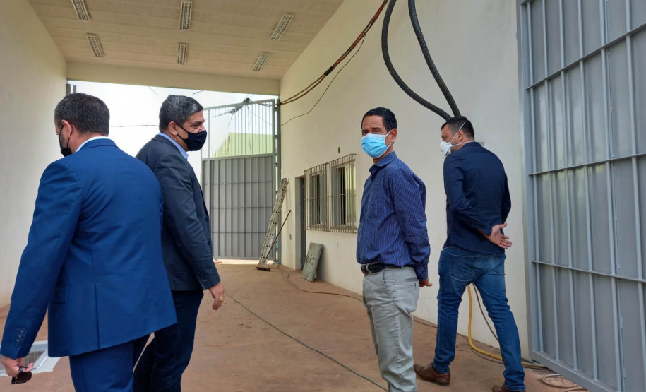 O Secretário da Segurança Pública, Romulo Marinho Soares, esteve em Londrina, nesta quinta-feira (30/09), para acompanhar as obras da Cadeia Pública de Londrina, que estão sendo finalizadas e têm previsão de entrega para novembro deste ano. -  Londrina, 30/09/2021  -  Foto: SESP-PR