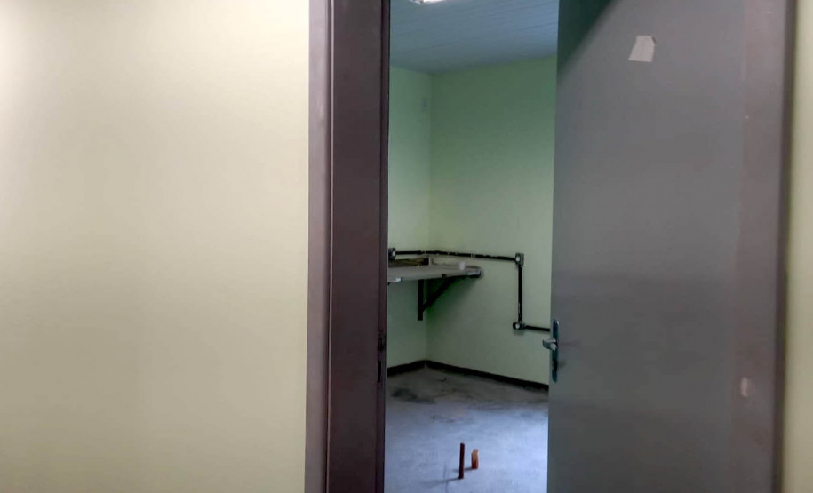 O Secretário da Segurança Pública, Romulo Marinho Soares, esteve em Londrina, nesta quinta-feira (30/09), para acompanhar as obras da Cadeia Pública de Londrina, que estão sendo finalizadas e têm previsão de entrega para novembro deste ano. -  Londrina, 30/09/2021  -  Foto: SESP-PR