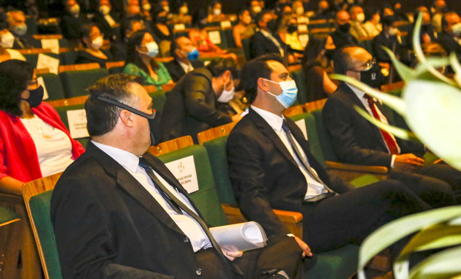 O governador Carlos Massa Ratinho Junior participou nesta quinta-feira (30) da solenidade em comemoração ao Jubileu de Ouro do HU-UEL, reforçando a importância da organização para o Estado, destacando os feitos mais recentes.
Foto Gilson Abreu/AEN