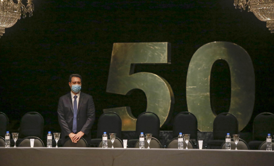 O governador Carlos Massa Ratinho Junior participou nesta quinta-feira (30) da solenidade em comemoração ao Jubileu de Ouro do HU-UEL, reforçando a importância da organização para o Estado, destacando os feitos mais recentes.
Foto Gilson Abreu/AEN