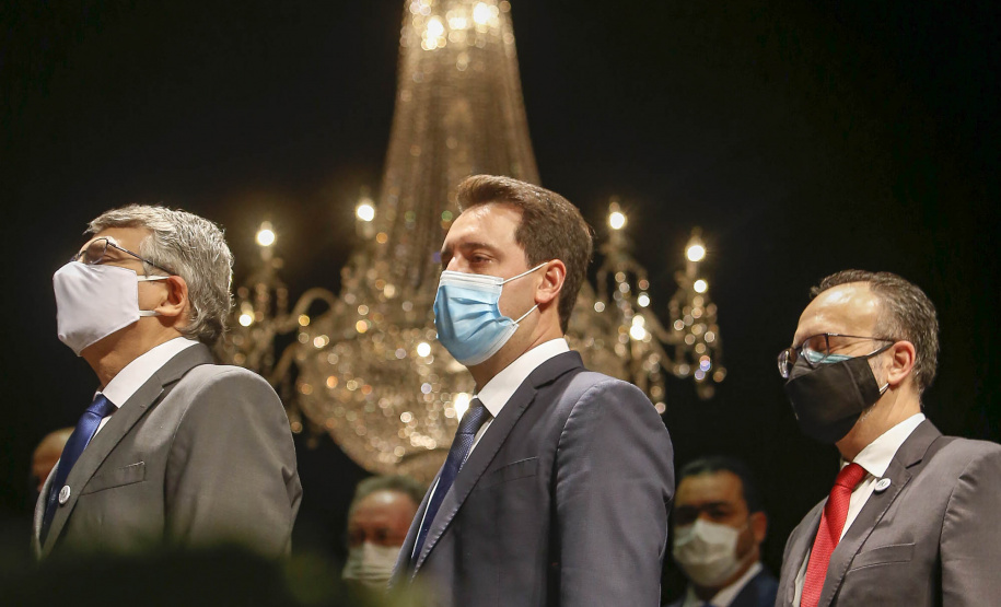 O governador Carlos Massa Ratinho Junior participou nesta quinta-feira (30) da solenidade em comemoração ao Jubileu de Ouro do HU-UEL, reforçando a importância da organização para o Estado, destacando os feitos mais recentes.
Foto Gilson Abreu/AEN