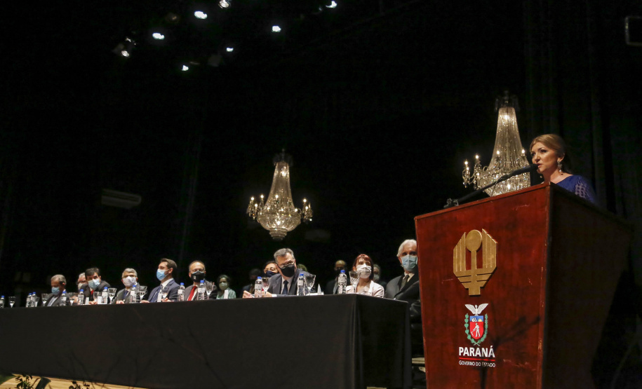 O governador Carlos Massa Ratinho Junior participou nesta quinta-feira (30) da solenidade em comemoração ao Jubileu de Ouro do HU-UEL, reforçando a importância da organização para o Estado, destacando os feitos mais recentes.
Foto Gilson Abreu/AEN