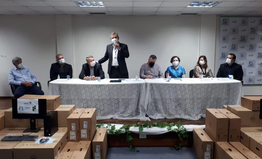 Os Hospitais Zona Norte e Zona Sul de Londrina serão gerenciados pela Fundação Estatal de Atenção em Saúde (Funeas), vinculada à Secretaria de Estado da Saúde, a partir de agora. Com o novo modelo, a expectativa é ampliar serviços para os demais municípios que integram a Região Norte, otimizando as estruturas e melhorando a capacidade de cobertura assistencial no Estado. - Londrina, 01/10/2021 - Foto: SESA