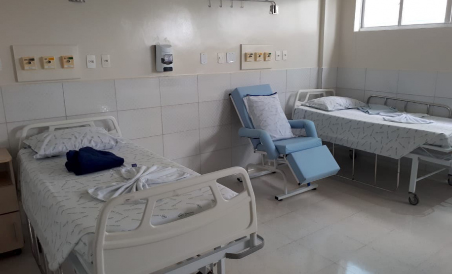 Os Hospitais Zona Norte e Zona Sul de Londrina serão gerenciados pela Fundação Estatal de Atenção em Saúde (Funeas), vinculada à Secretaria de Estado da Saúde, a partir de agora. Com o novo modelo, a expectativa é ampliar serviços para os demais municípios que integram a Região Norte, otimizando as estruturas e melhorando a capacidade de cobertura assistencial no Estado. - Londrina, 01/10/2021 - Foto: SESA