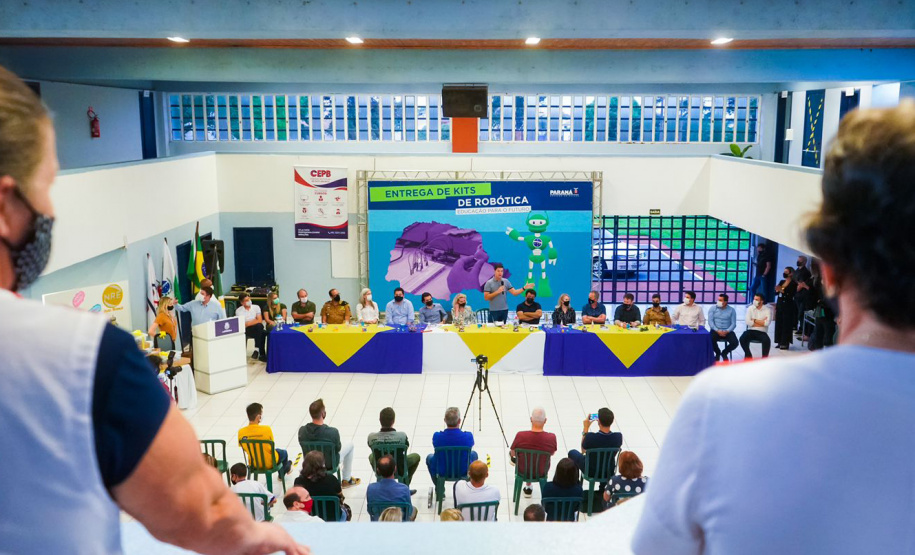 Colégios de mais 30 municípios receberam kits de robótica nesta semana. Foto:Guilherme Flores/Casa Civil