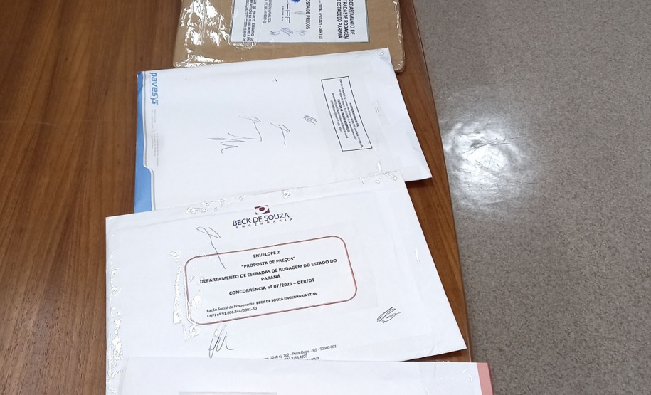 Abertura envelopes de preços do projeto de pavimentação da PR-990 em Rebouças - Curitiba, 01/10/2021 - Foto: DER