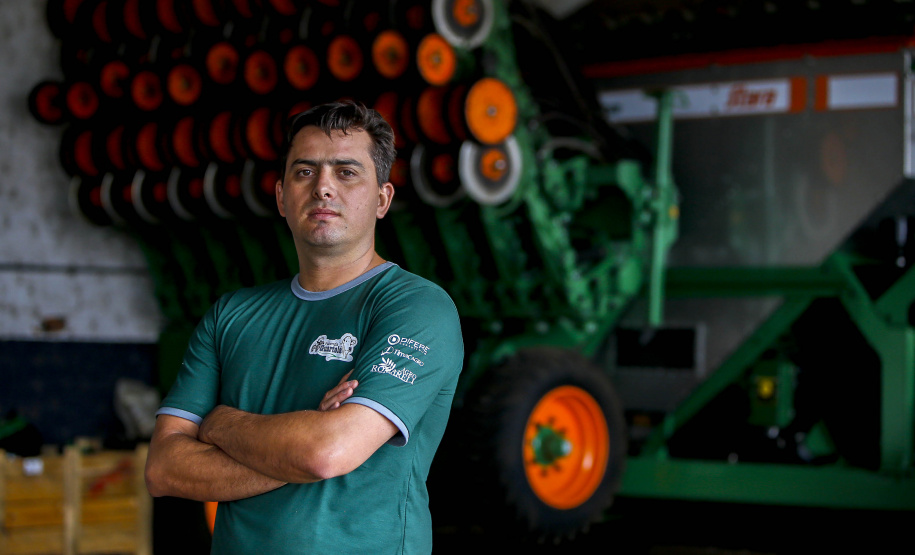 31.09.2021 - Plantação de trigo, região de Tibagi/Pr - Na foto, Guilherme Frederico de Geus filho - 
Foto Gilson Abreu/AEN