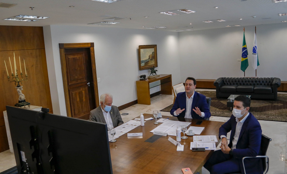 04.10.2021 - Governador Carlos Massa Ratinho Junior, vice-governador Darci Piana e o chefe Casa Civil Guto Silva, participam da Abertura Semana da Inovação
Foto Gilson Abreu/AEN