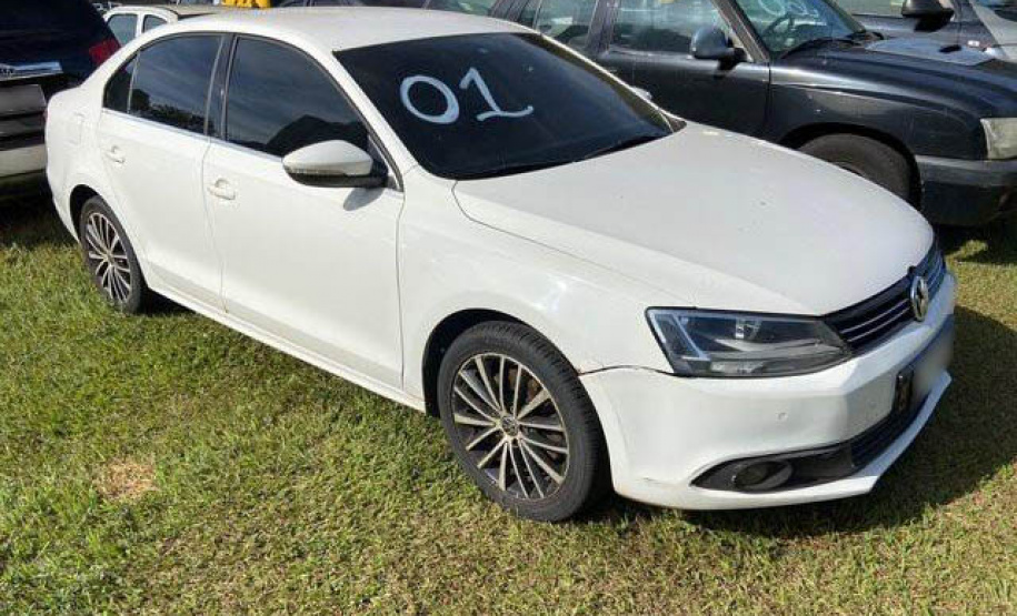 Veículos inservíveis para uso policial, mas que ainda servem para uso comum, serão leiloados pela Polícia Militar do Paraná. São ofertados 258 automóveis, motocicletas e vans que estão nos pátios das unidades da PM nas regiões Noroeste e Oeste do estado. - Curitiba, 04/10/2021  -  Foto: SESP-PR