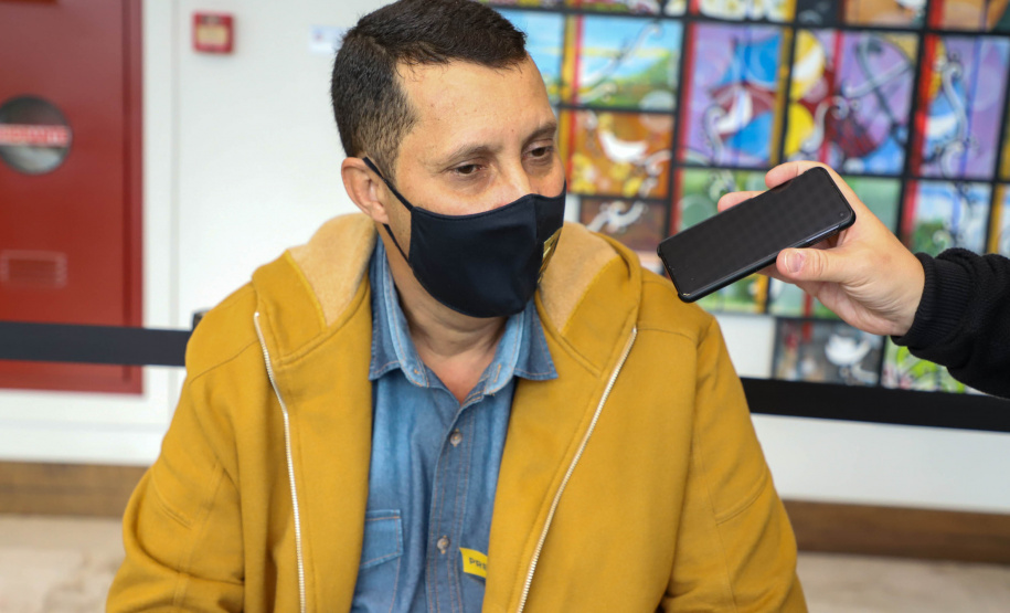 Governador Carlos Massa Ratinho Junior recebe projeto da ponte do Rio Ivai.  -  Curitiba, 04/10/2021  -  Foto: Ari Dias/ AEN.