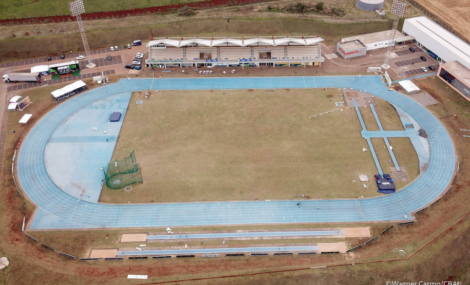 Seis ouros, seis pratas e cincos bronzes esses foram os resultados dos atletas do Paraná no Campeonato Brasileiro Loterias Caixa Sub-16 de Atletismo que ocorreu no último final de semana no Centro Nacional de Treinamento em Atletismo de Cascavel. O evento tem apoio do Governo do Paraná, por meio da Superintendência do Esporte, da Federação de Atletismo do Paraná (FAP) e da Prefeitura de Cascavel.-  Curitiba, 05/10/2021 - Foto: WAGNER CARMO/CBAt