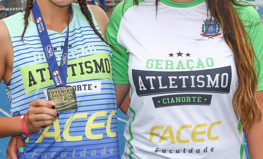 Seis ouros, seis pratas e cincos bronzes esses foram os resultados dos atletas do Paraná no Campeonato Brasileiro Loterias Caixa Sub-16 de Atletismo que ocorreu no último final de semana no Centro Nacional de Treinamento em Atletismo de Cascavel. O evento tem apoio do Governo do Paraná, por meio da Superintendência do Esporte, da Federação de Atletismo do Paraná (FAP) e da Prefeitura de Cascavel.-  Curitiba, 05/10/2021 - Foto: WAGNER CARMO/CBAT