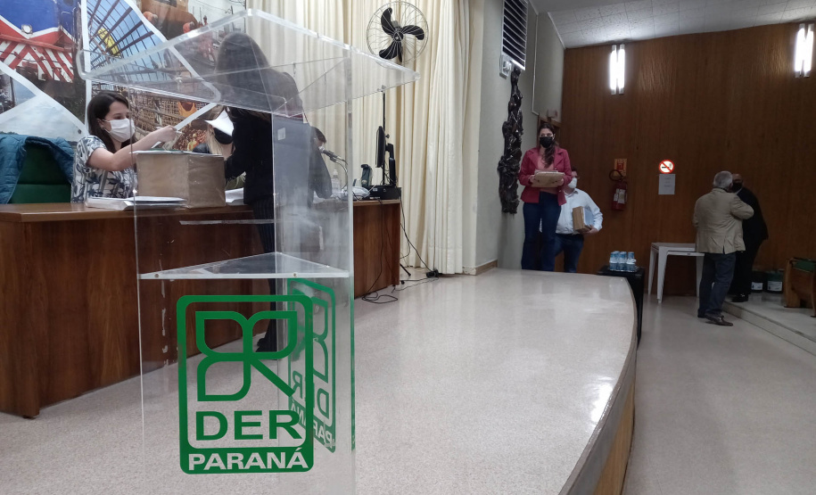 Abertura dos envelopes de preços da duplicação da PR-445 entre Mauá da Serra e Lerroville  -  Curitiba, 05/10/2021  -  Foto: DER