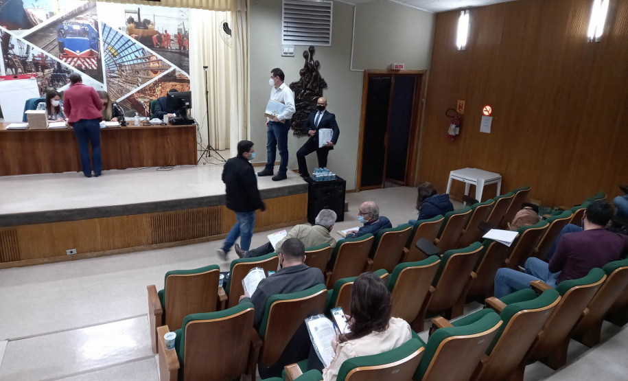 Abertura dos envelopes de preços da duplicação da PR-445 entre Mauá da Serra e Lerroville  -  Curitiba, 05/10/2021  -  Foto: DER