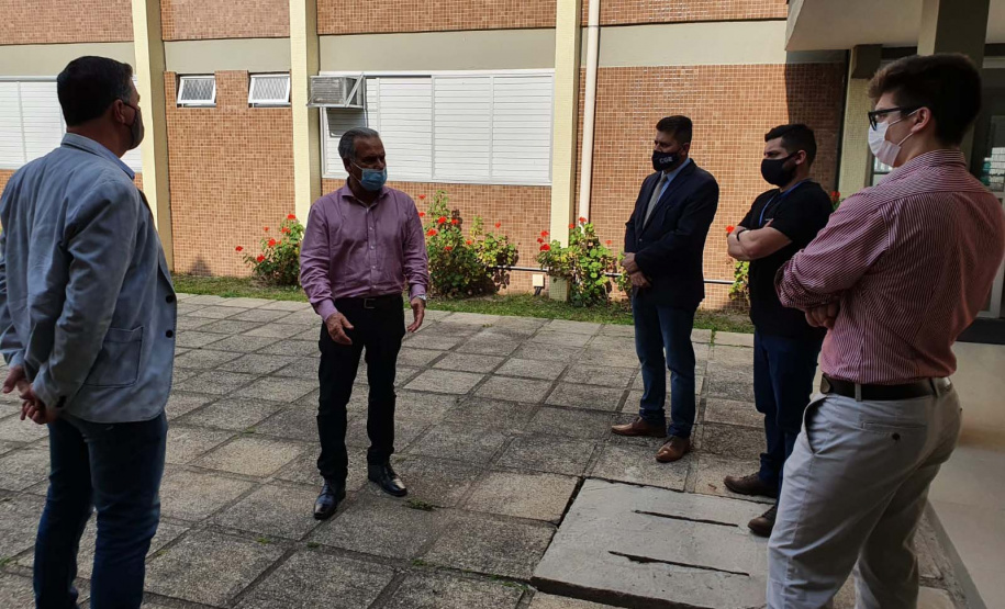 A Controladoria-Geral do Estado (CGE) vistoriou na Escola Superior da Polícia Civil (ESPC) o trabalho desenvolvido no curso de formação de Escrivães de Polícia quanto às medidas de proteção impostas pela pandemia da Covid-19. A vistoria, ocorrida na semana passada, faz parte do cronograma da Diretoria de Inteligência e Informações Estratégicas (DIIE), da CGE, de aumentar a aproximação com os servidores. Foto: CGE