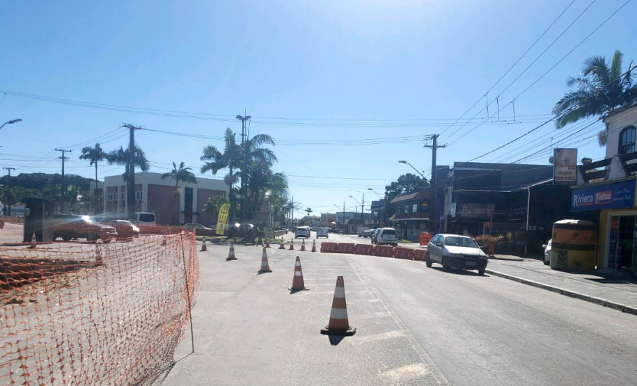 Desvios Matinhos - Lembrete dos desvios de trânsito em Matinhos devido à obra de duplicação, para os turistas que vão ao litoral no feriadão  -  Curitiba, 06/10/2021  -  Foto: DER