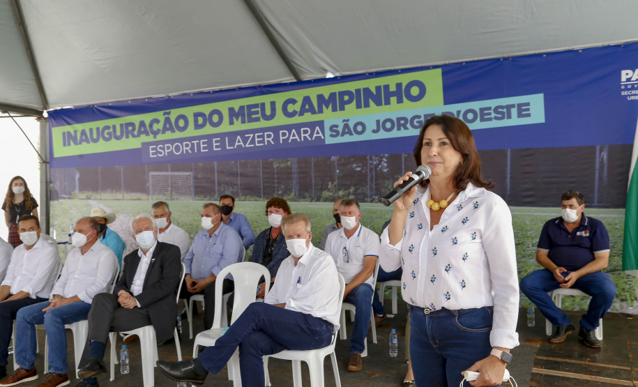 O governador em exercício Darci Piana vistoriou nesta quinta-feira (07) a construção do novo trevo da PR-281, e inaugurou uma unidade do Meu Campinho no distrito de Doutor Antonio Paranhos, em São Jorge D’Oeste, na região Sudoeste do Paraná. - São Jorge D’Oeste, 07/10/2021 -  Foto: Gilson Abreu/AEN