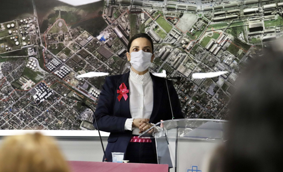 Para o Outubro Rosa deste ano a Portos do Paraná desenvolveu quatro vídeos-depoimentos de mulheres que passaram ou ainda enfrentam um câncer de mama. A programação alusiva ao mês de conscientização sobre a doença terminou ontem (6), mas as produções serão utilizadas no trabalho contínuo de sensibilização. Foto: Claudio Neves/Portos do Paraná