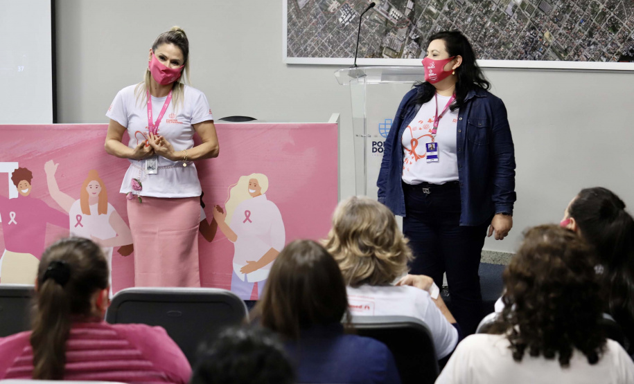 Para o Outubro Rosa deste ano a Portos do Paraná desenvolveu quatro vídeos-depoimentos de mulheres que passaram ou ainda enfrentam um câncer de mama. A programação alusiva ao mês de conscientização sobre a doença terminou ontem (6), mas as produções serão utilizadas no trabalho contínuo de sensibilização. Foto: Claudio Neves/Portos do Paraná
