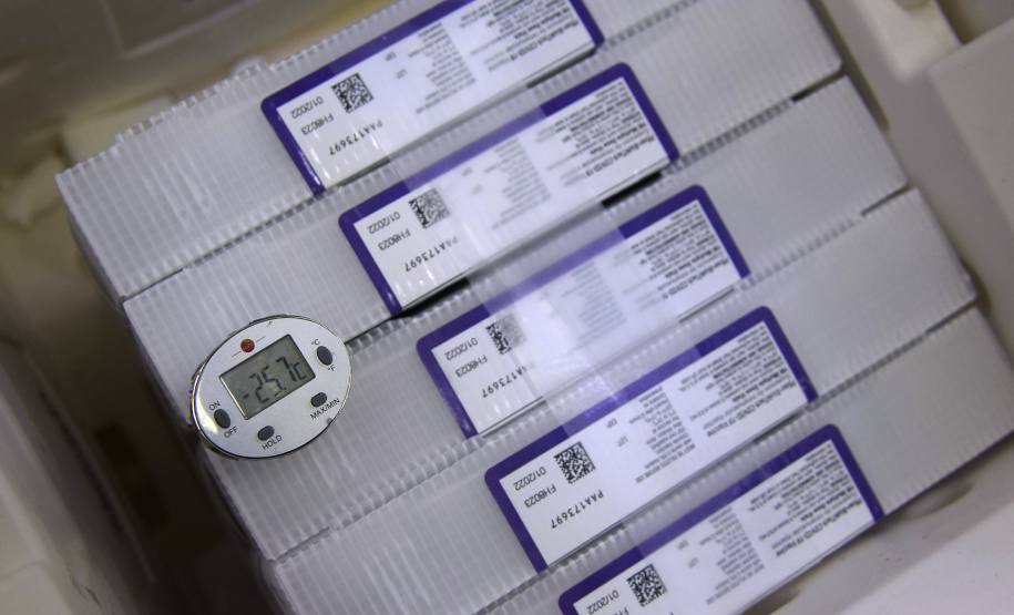 Paraná recebe 124.020 vacinas contra a Covid-19 nesta quinta Foto: Américo Antonio/SESA