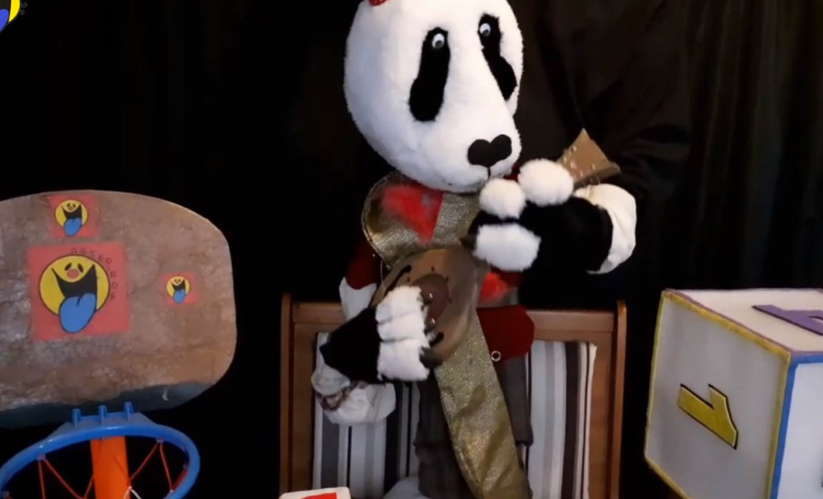 Vídeos infantis para assistir na plataforma Paraná Cultura  -  Arteiros em casa  - http://www.prcultura.pr.gov.br/Pagina/ARTEIROS-EM-CASA  -  Curitiba,