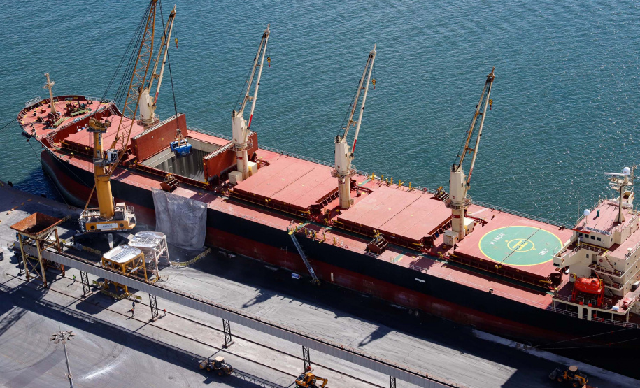 Portos do Paraná fecham setembro com um volume de 44,5 milhões de cargas movimentadas no ano. Foto: Rodrigo Felix Leal/SEIL