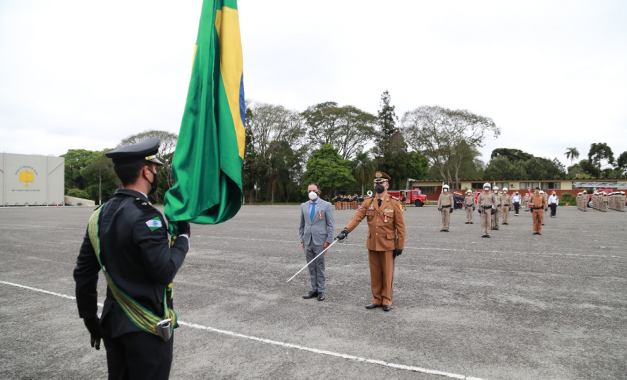Conhecer o passado, analisar o presente e projetar o futuro é o que move o Corpo de Bombeiros do Paraná, que nesta sexta-feira (08/10) completa 109 anos de história