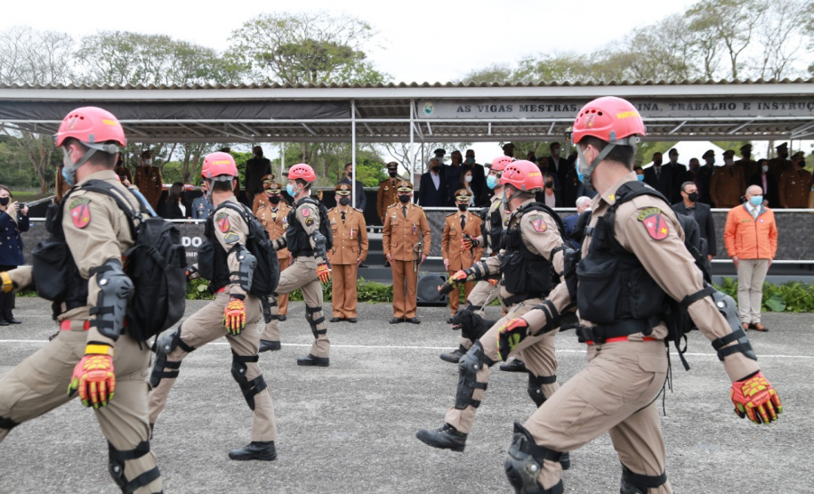 Conhecer o passado, analisar o presente e projetar o futuro é o que move o Corpo de Bombeiros do Paraná, que nesta sexta-feira (08/10) completa 109 anos de história