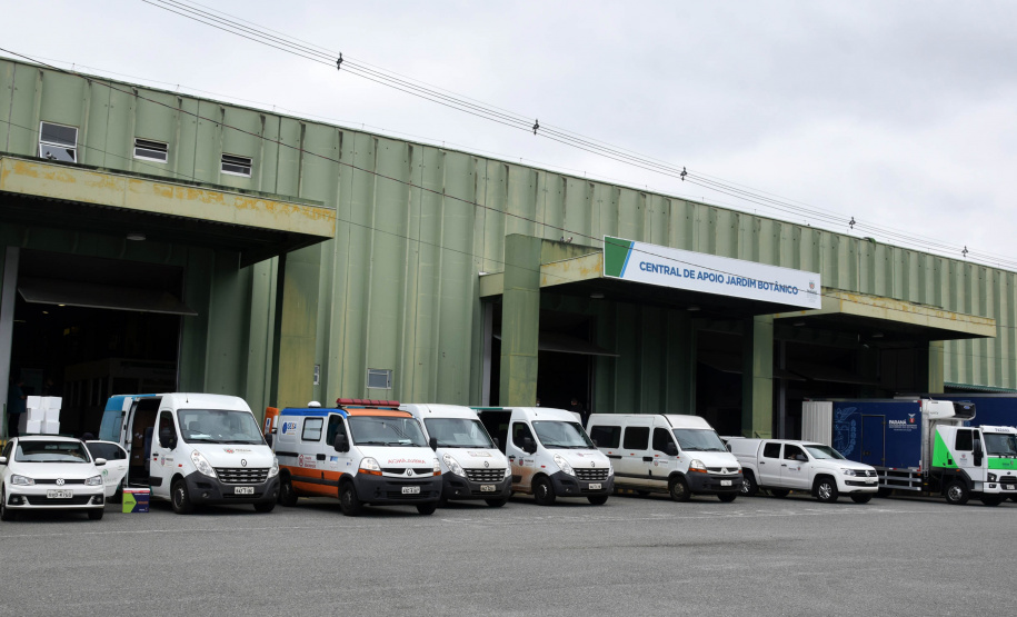 Com mais 124,2 mil vacinas, Saúde encerra a semana com um milhão de imunizantes contra a Covid-19 distribuídos aos municípios  -  Curitiba, 08/10/2021  -  Foto: Américo Antonio/SESA