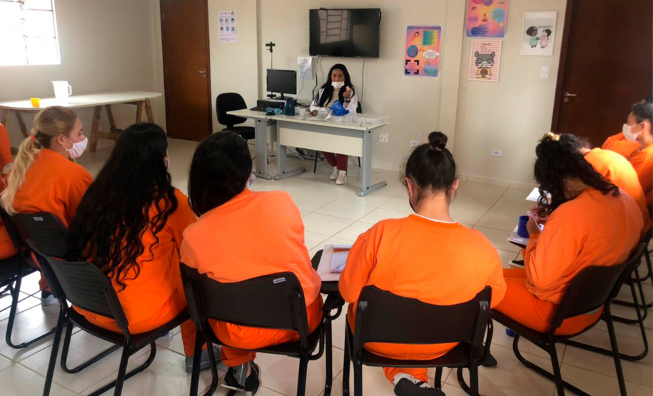 Depen e Senac firmam parceria e ofertam cursos profissionalizantes às presas do CIS, na RMC  -  Curitiba, 08/10/2021  -  Foto: DEPEN-PR