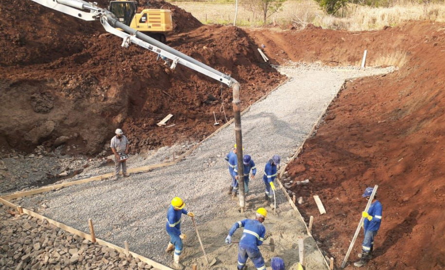 Obra de correção de greide de pontos de alagamentos da rodovia PR-650 entre Godoy Moreira e São João do Ivaí  -  Curitiba, 08/10/2021  -  Foto: DER