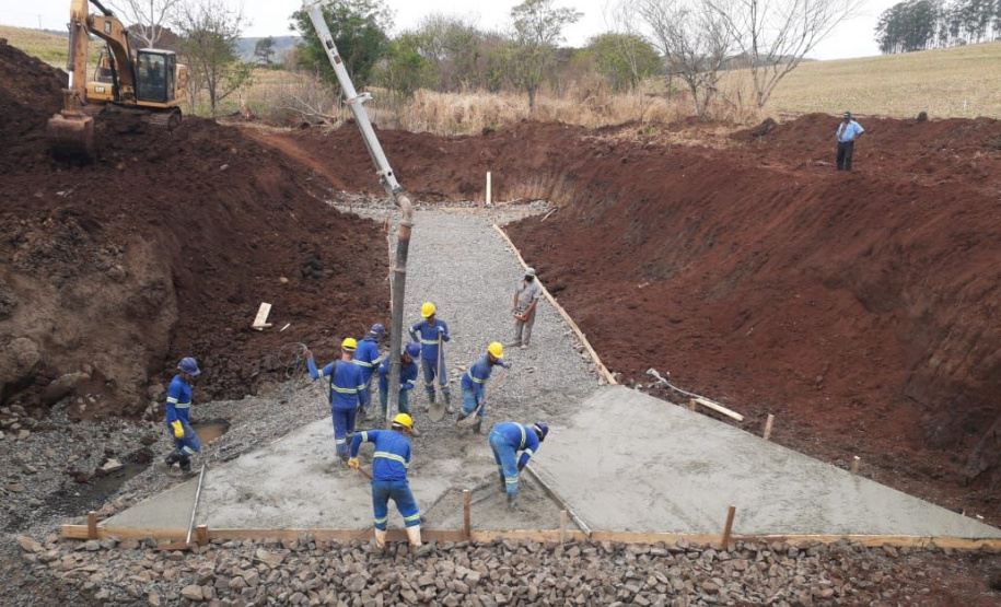 Obra de correção de greide de pontos de alagamentos da rodovia PR-650 entre Godoy Moreira e São João do Ivaí  -  Curitiba, 08/10/2021  -  Foto: DER