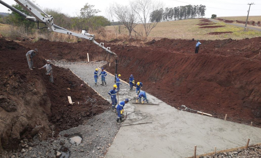 Obra de correção de greide de pontos de alagamentos da rodovia PR-650 entre Godoy Moreira e São João do Ivaí  -  Curitiba, 08/10/2021  -  Foto: DER