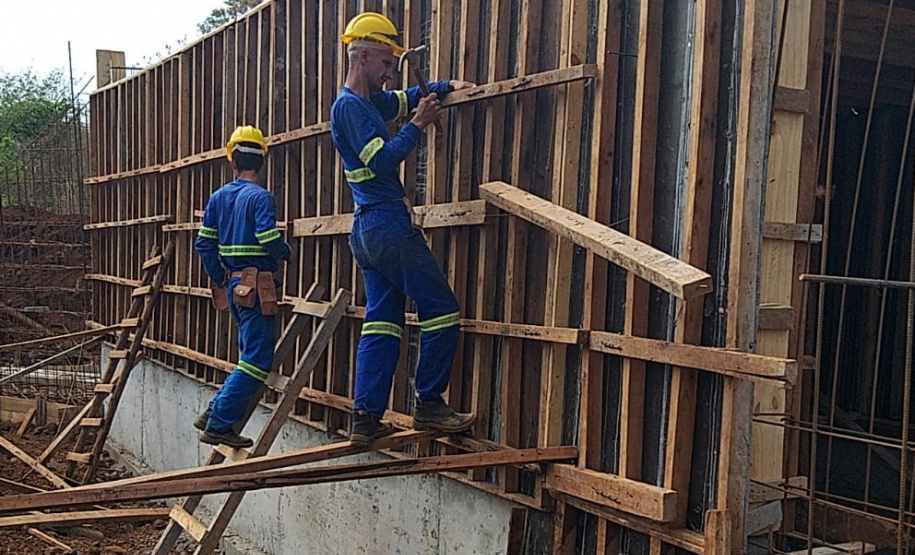 Obra de correção de greide de pontos de alagamentos da rodovia PR-650 entre Godoy Moreira e São João do Ivaí  -  Curitiba, 08/10/2021  -  Foto: DER