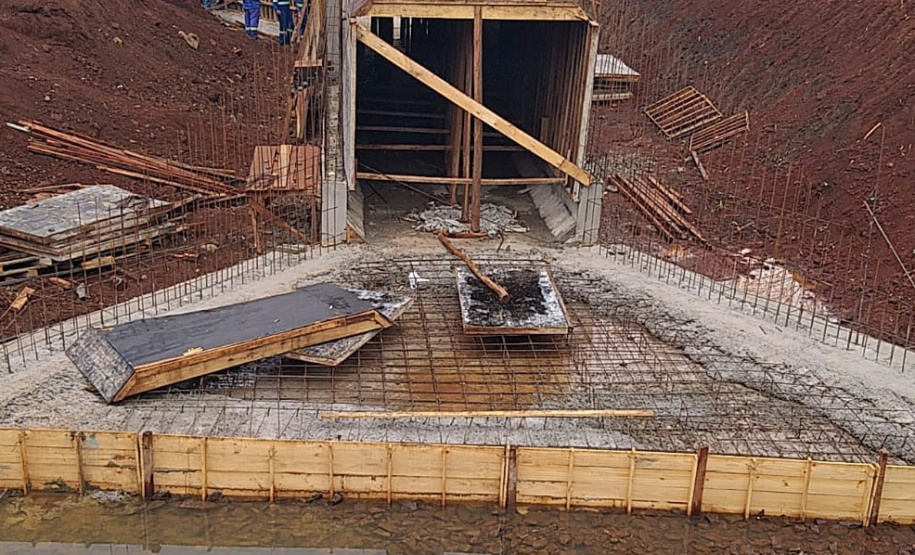 Obra de correção de greide de pontos de alagamentos da rodovia PR-650 entre Godoy Moreira e São João do Ivaí  -  Curitiba, 08/10/2021  -  Foto: DER