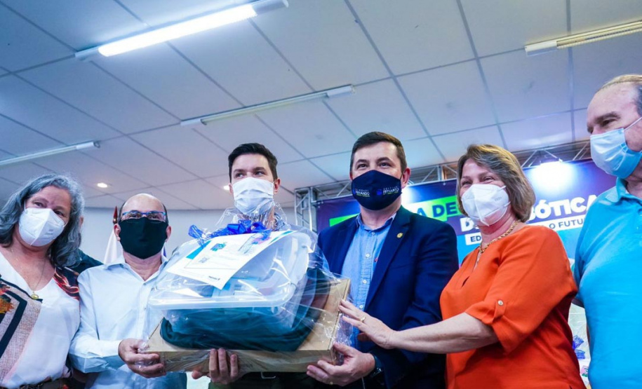Kits de robótica são entregues para escolas de mais 42 municípios . Foto: Guilherme Flores/Casa Civil