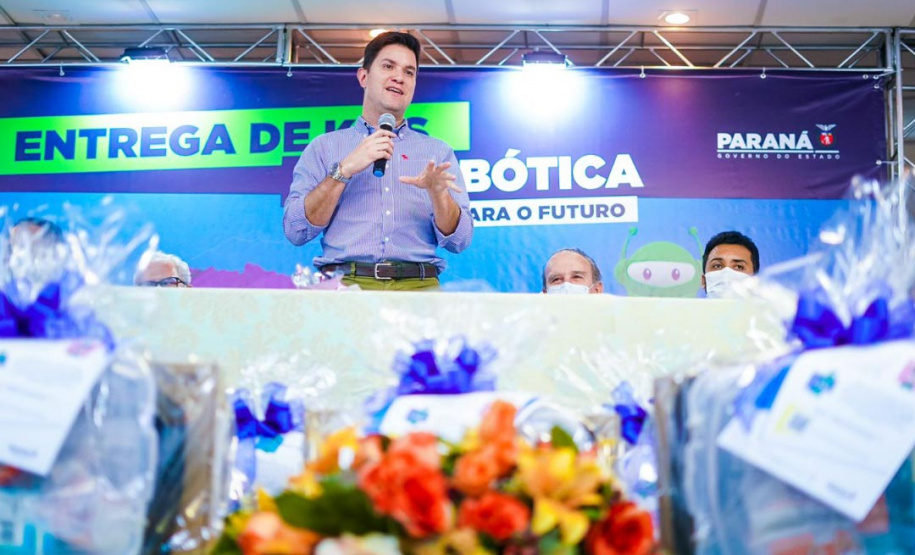 Kits de robótica são entregues para escolas de mais 42 municípios . Foto: Guilherme Flores/Casa Civil