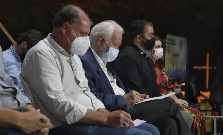 No evento de inauguração do Meu Campinho, o governador em exercício também fez o repasse de kits de robótica do Governo do Estado ao município. Foto: Gustavo Pontes/SEDU