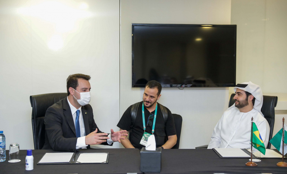 Governador e empresários paranaenses se reúnem com investidores em Dubai. Foto: Governo do Paraná