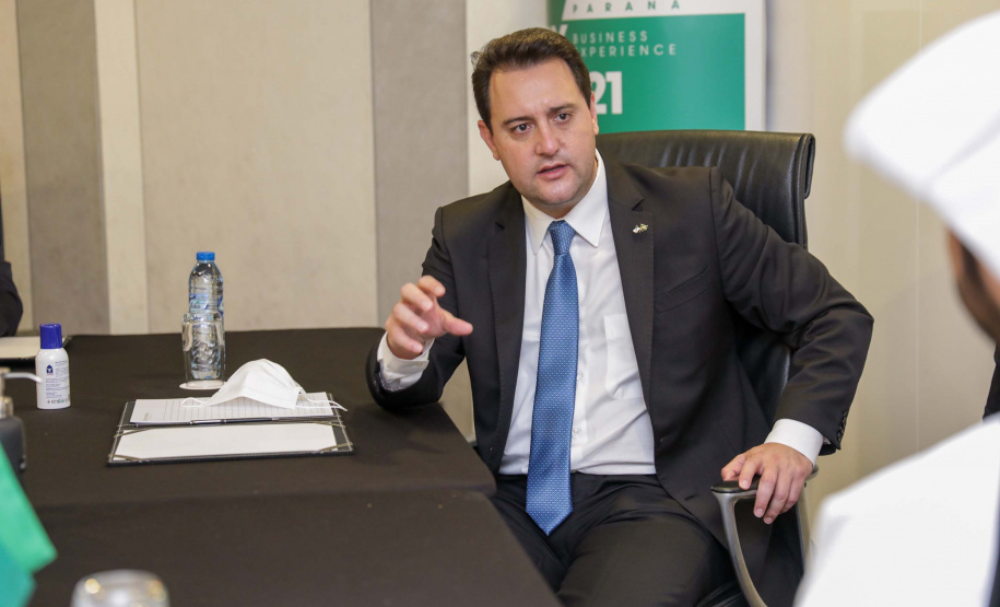 Governador e empresários paranaenses se reúnem com investidores em Dubai. Foto: Governo do Paraná