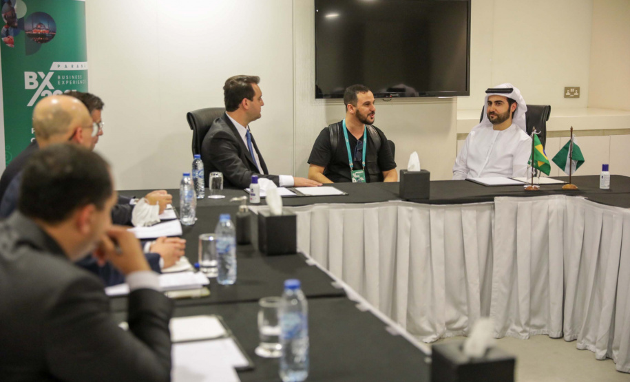 Governador e empresários paranaenses se reúnem com investidores em Dubai. Foto: Governo do Paraná
