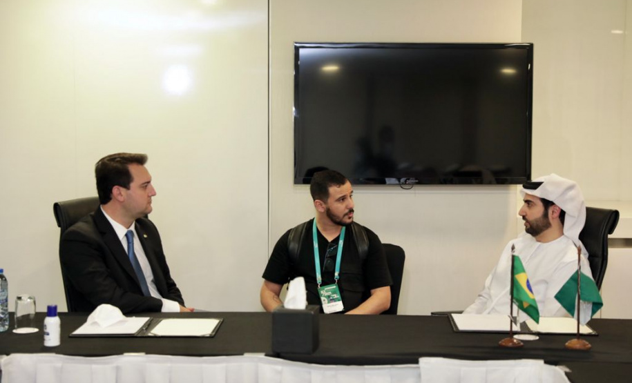 Governador e empresários paranaenses se reúnem com investidores em Dubai. Foto: Governo do Paraná