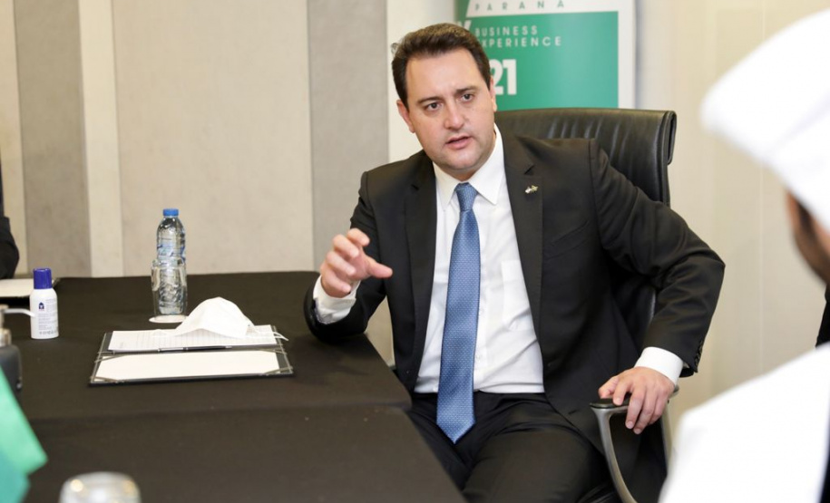 Governador e empresários paranaenses se reúnem com investidores em Dubai. Foto: Governo do Paraná