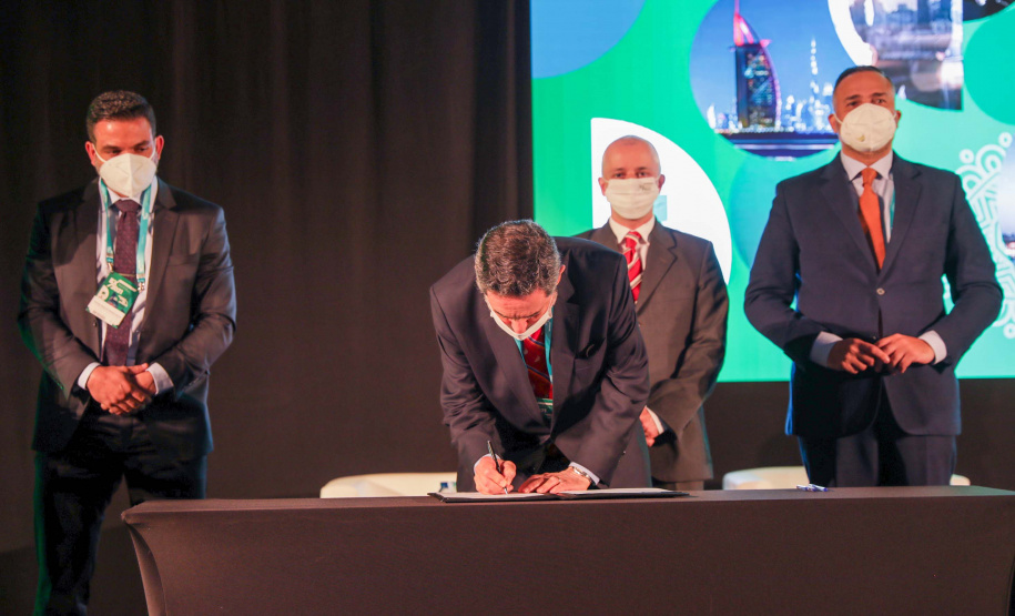 Paraná e Câmara de Comércio Árabe-Brasileira formalizam acordos para intensificar a parceria. Foto: Governo do Paraná