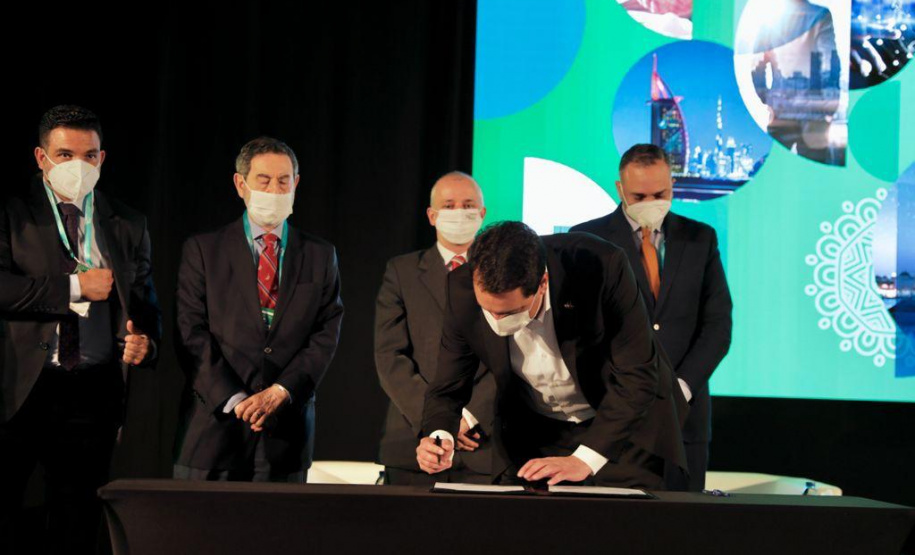 Paraná e Câmara de Comércio Árabe-Brasileira formalizam acordos para intensificar a parceria. Foto: Governo do Paraná