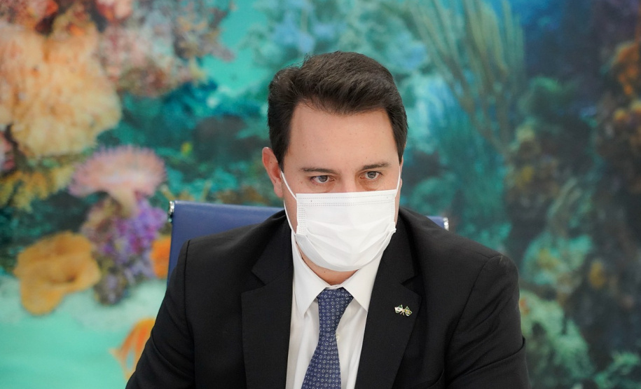 O Paraná terá um escritório fixo para a captação de investimentos e negócios internacionais em Dubai, nos Emirados Árabes Unidos. A decisão foi formalizada nesta quarta-feira (13) pelo governador Carlos Massa Ratinho Junior e o presidente da Federação das Indústrias do Estado do Paraná (Fiep), Carlos Valter - Dubai, 13/10/2021 - Foto: Governo do Paraná