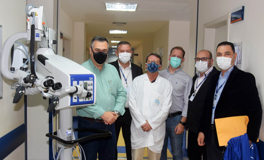 A Secretaria de Estado da Saúde (Sesa) assinou um termo de cooperação técnico científica nesta quarta-feira (13) para implantação e desenvolvimento de atividades de ensino, pesquisa e expansão no Hospital Regional do Litoral (HRL) de Paranaguá, em parceria com a Universidade Estadual do Paraná (Unespar). - Paranaguá, 13/10/2021  -  Foto: Américo Antonio/SESA