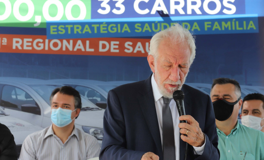 O governador em exercício Darci Piana e o secretário estadual da Saúde, Beto Preto, entregam nesta quarta-feira (13),  veículos da Estratégia da Saúde da Família aos municípios da 1ª Regional de Saúde de Paranaguá, além de computadores para renovação e modernização do parque tecnológico da Sesa.13/10/2021 - Foto: Geraldo Bubniak/AEN