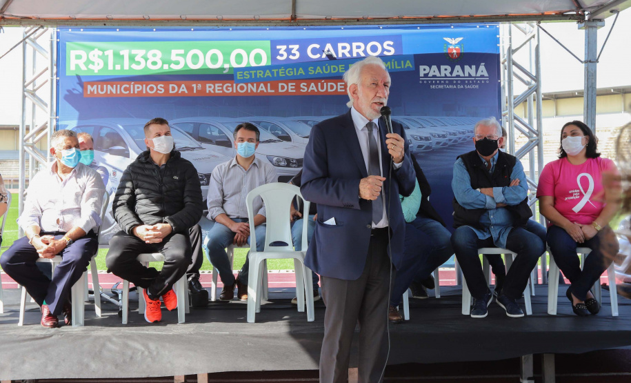 O governador em exercício Darci Piana e o secretário estadual da Saúde, Beto Preto, entregam nesta quarta-feira (13),  veículos da Estratégia da Saúde da Família aos municípios da 1ª Regional de Saúde de Paranaguá, além de computadores para renovação e modernização do parque tecnológico da Sesa.13/10/2021 - Foto: Geraldo Bubniak/AEN